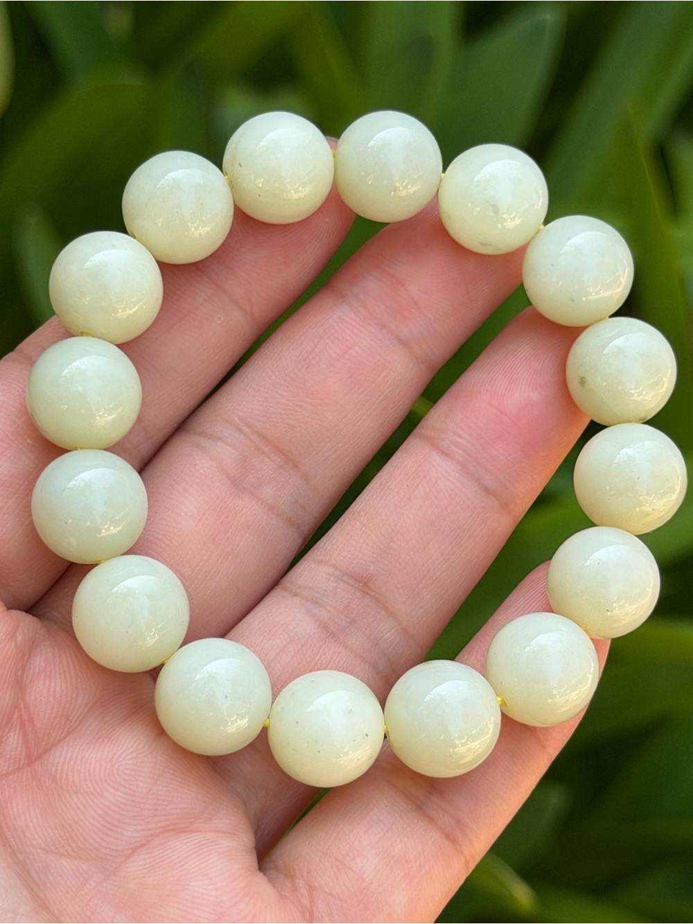 12mm Stretchable Hetian Jade Bracelet 2203